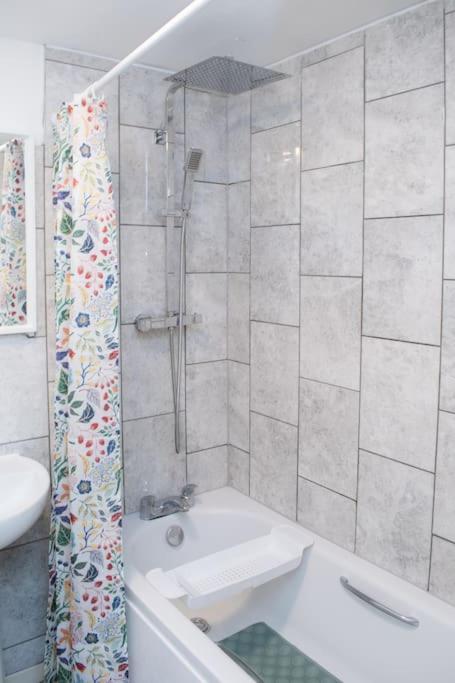Comfy Modern 3Br Semi Detached 400Mb Wifi Free Double Parking Villa Newcastle upon Tyne Ngoại thất bức ảnh